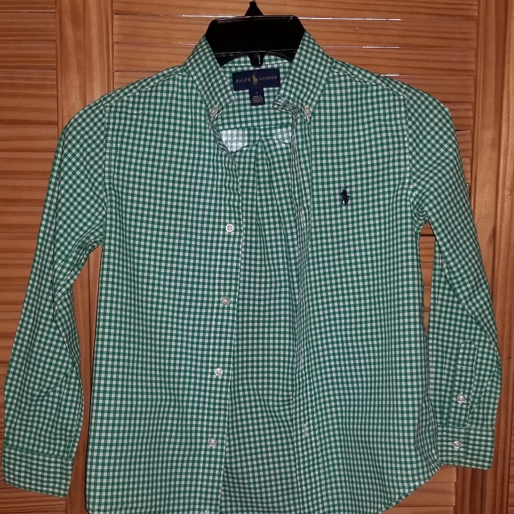 Long sleeve, button down shirt.